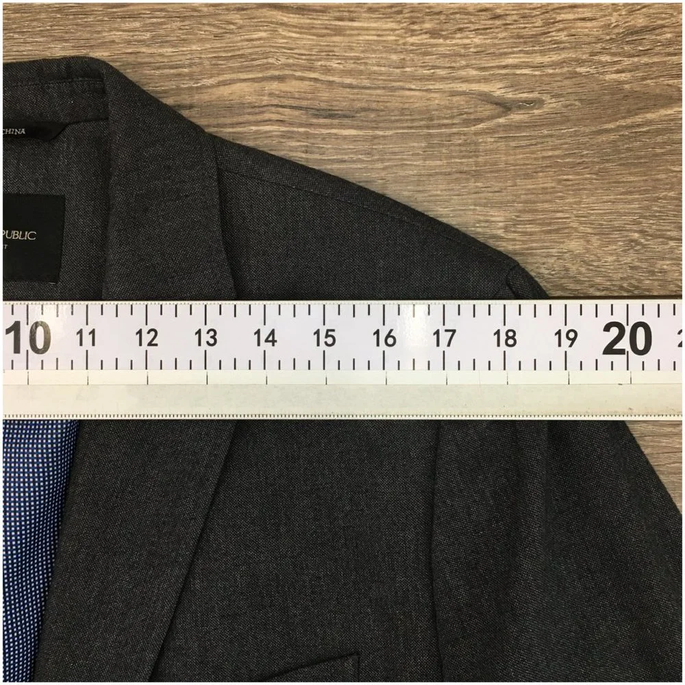 Banana Republic Charcoal Gray Tailored Fit Blazer